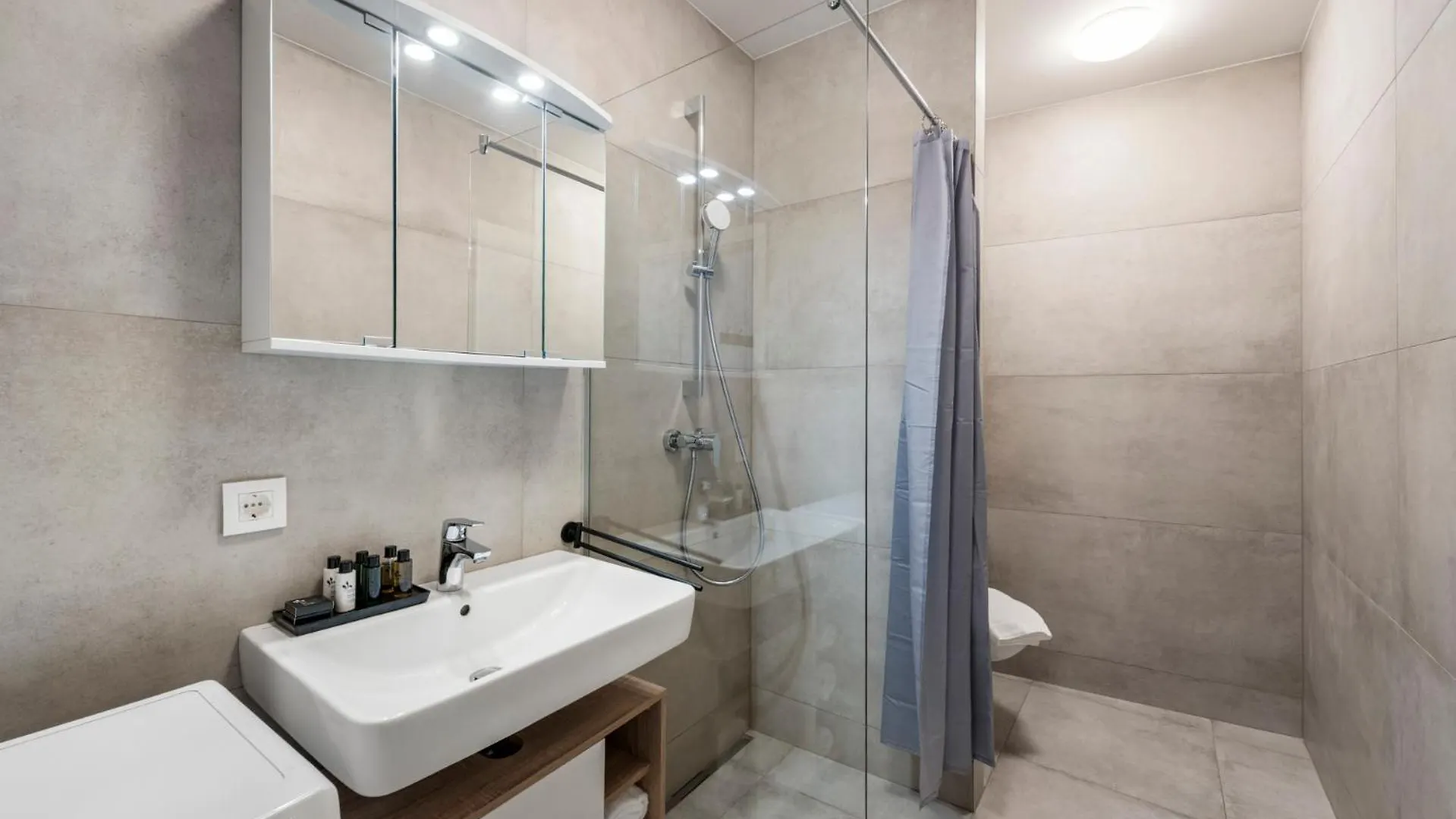 Aparthotel Vienna Hills Living
