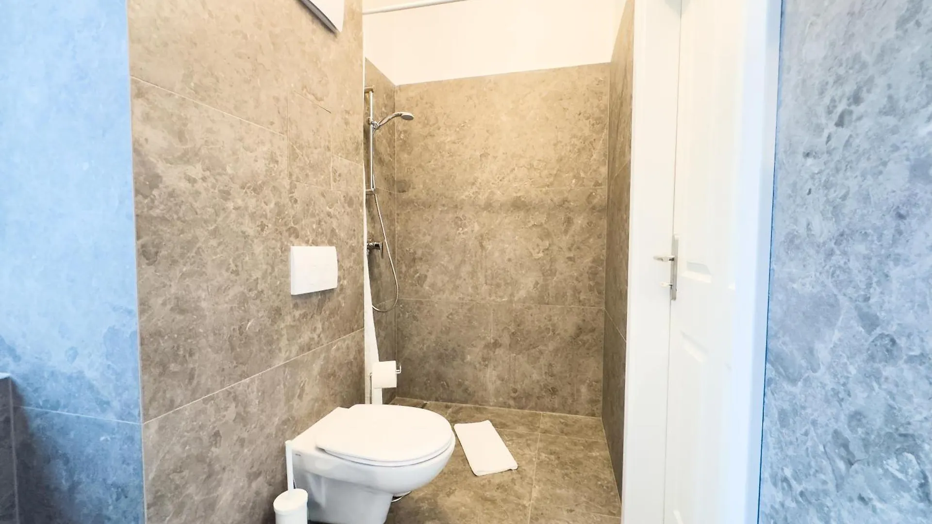 Aparthotel Vienna Hills Living