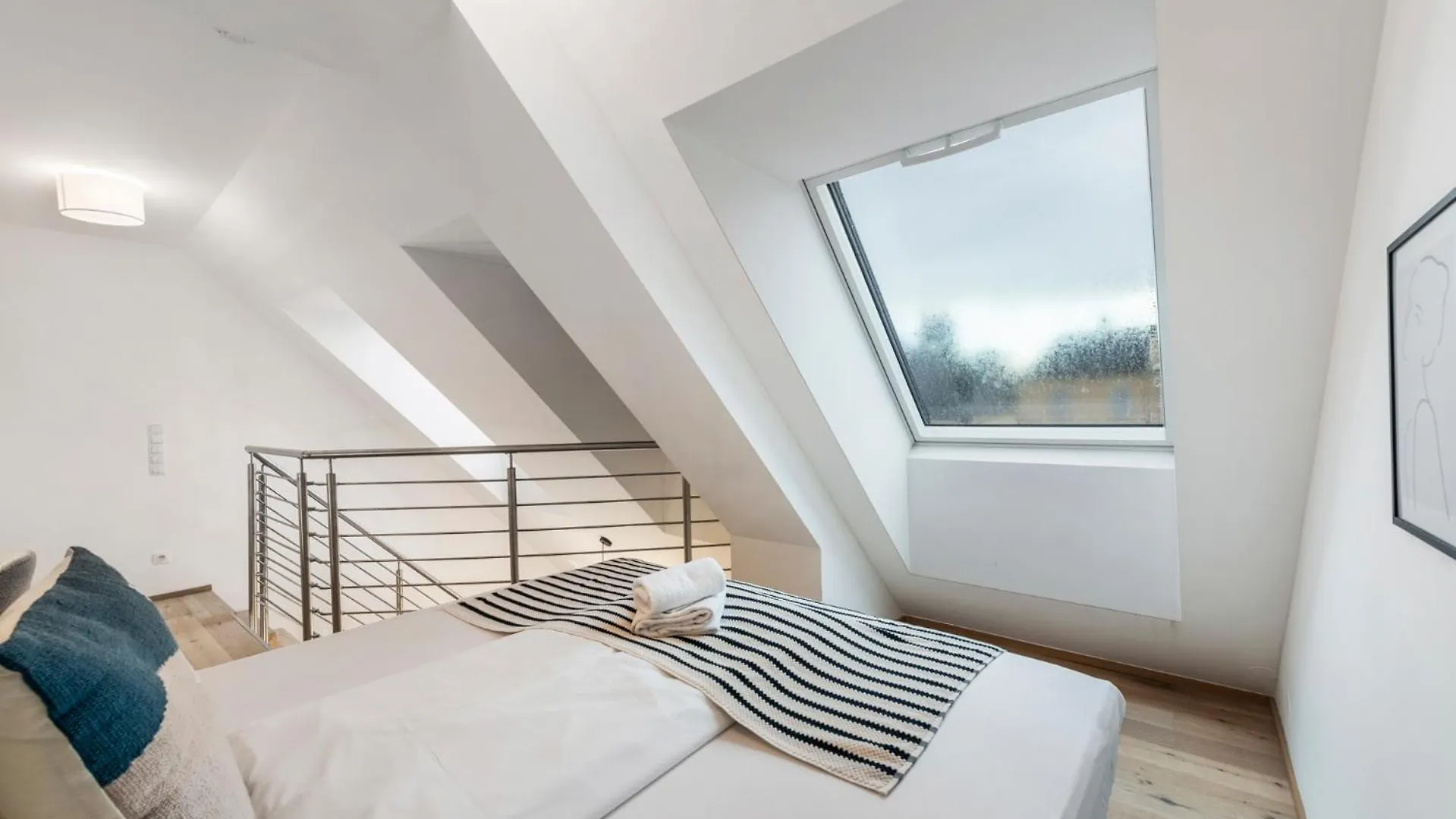 Vienna Hills Living Aparthotel 0*,