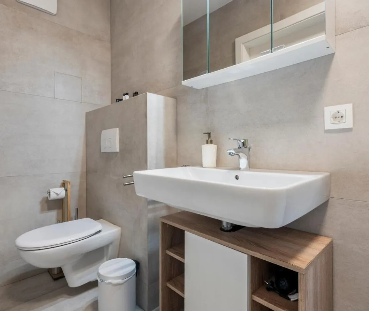 Vienna Hills Living Aparthotel 0*,  Austria