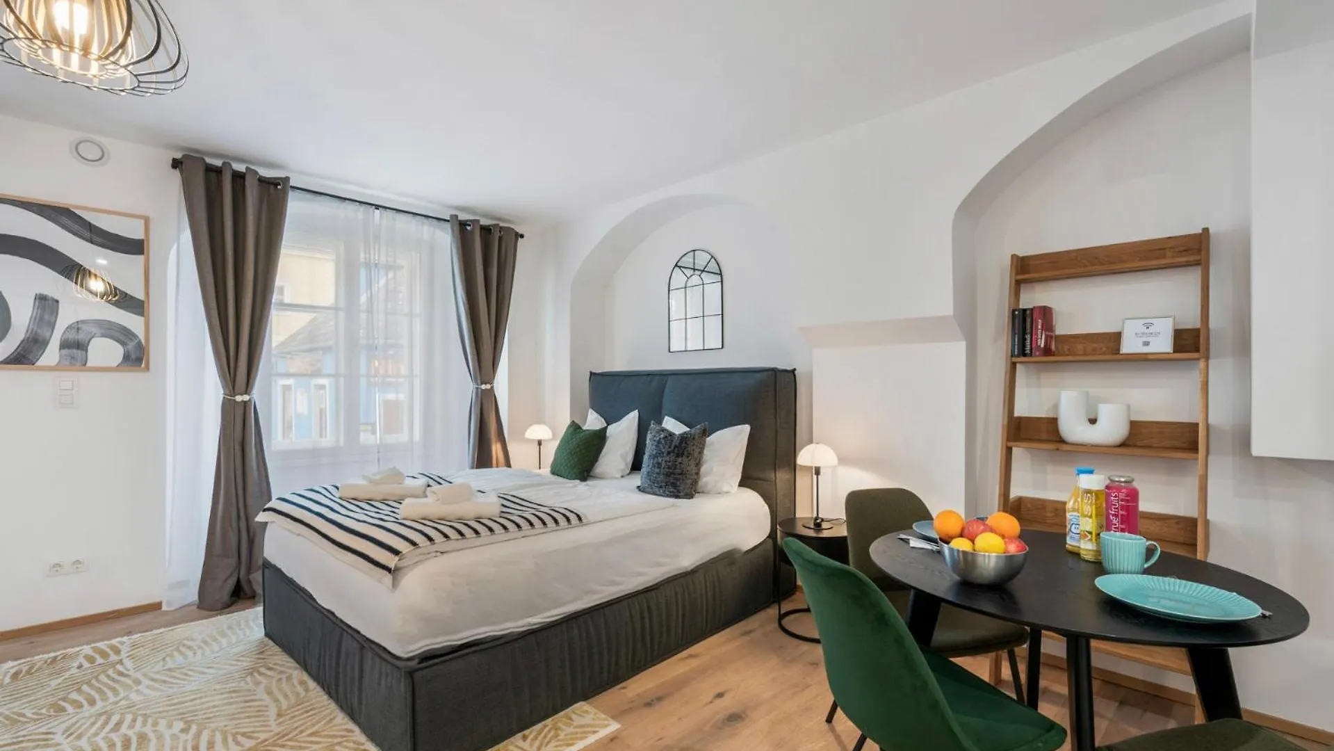 Vienna Hills Living Aparthotel 0*,