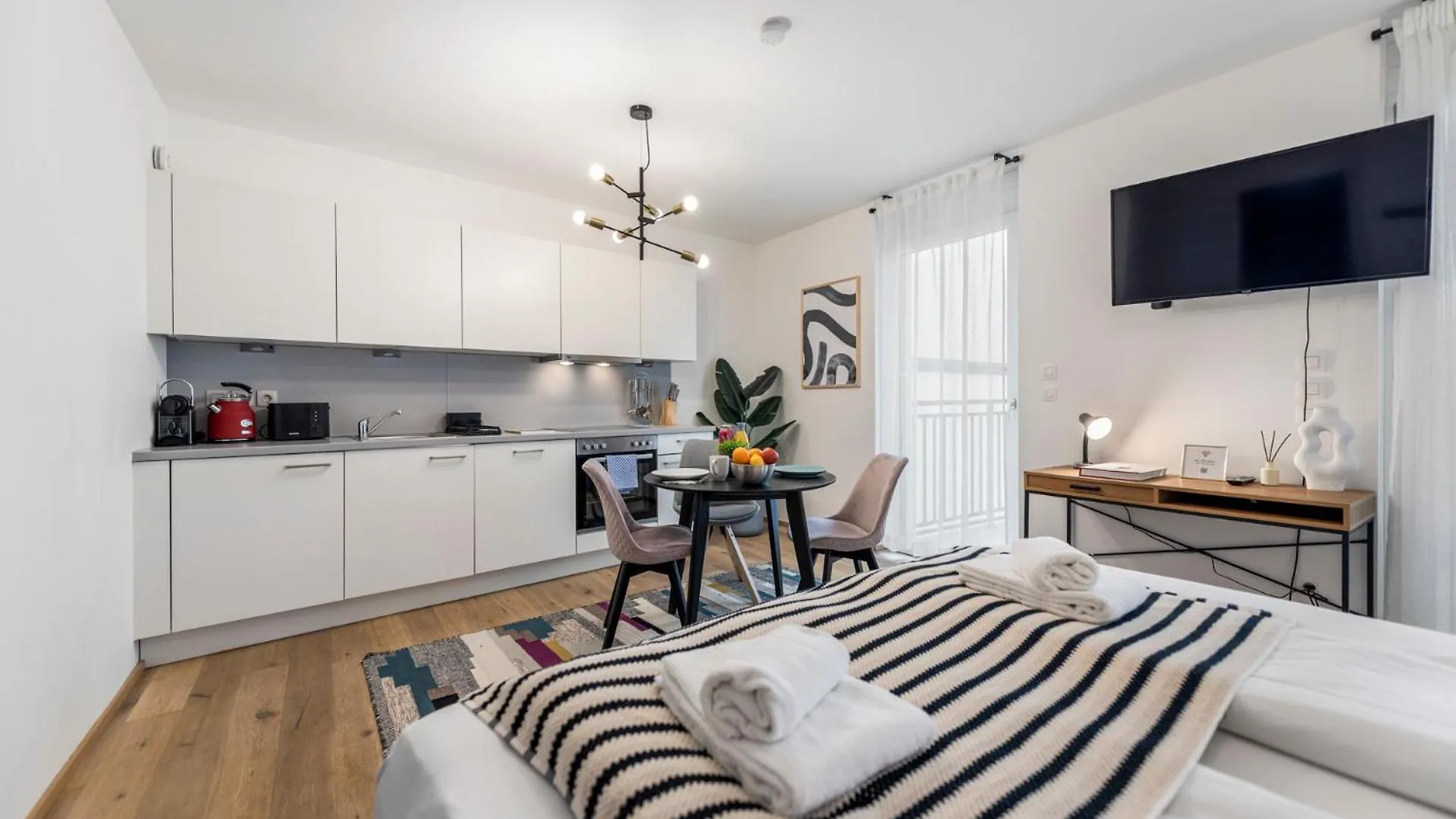 Vienna Hills Living Aparthotel 0*,  Austria