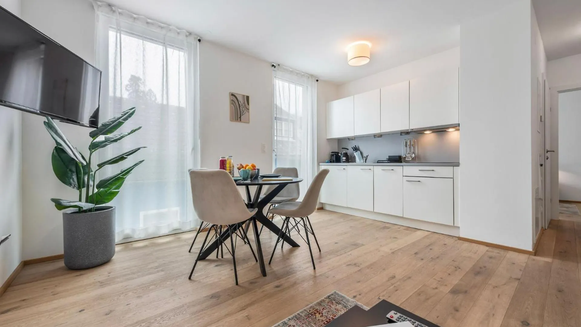 Vienna Hills Living Aparthotel 0*,