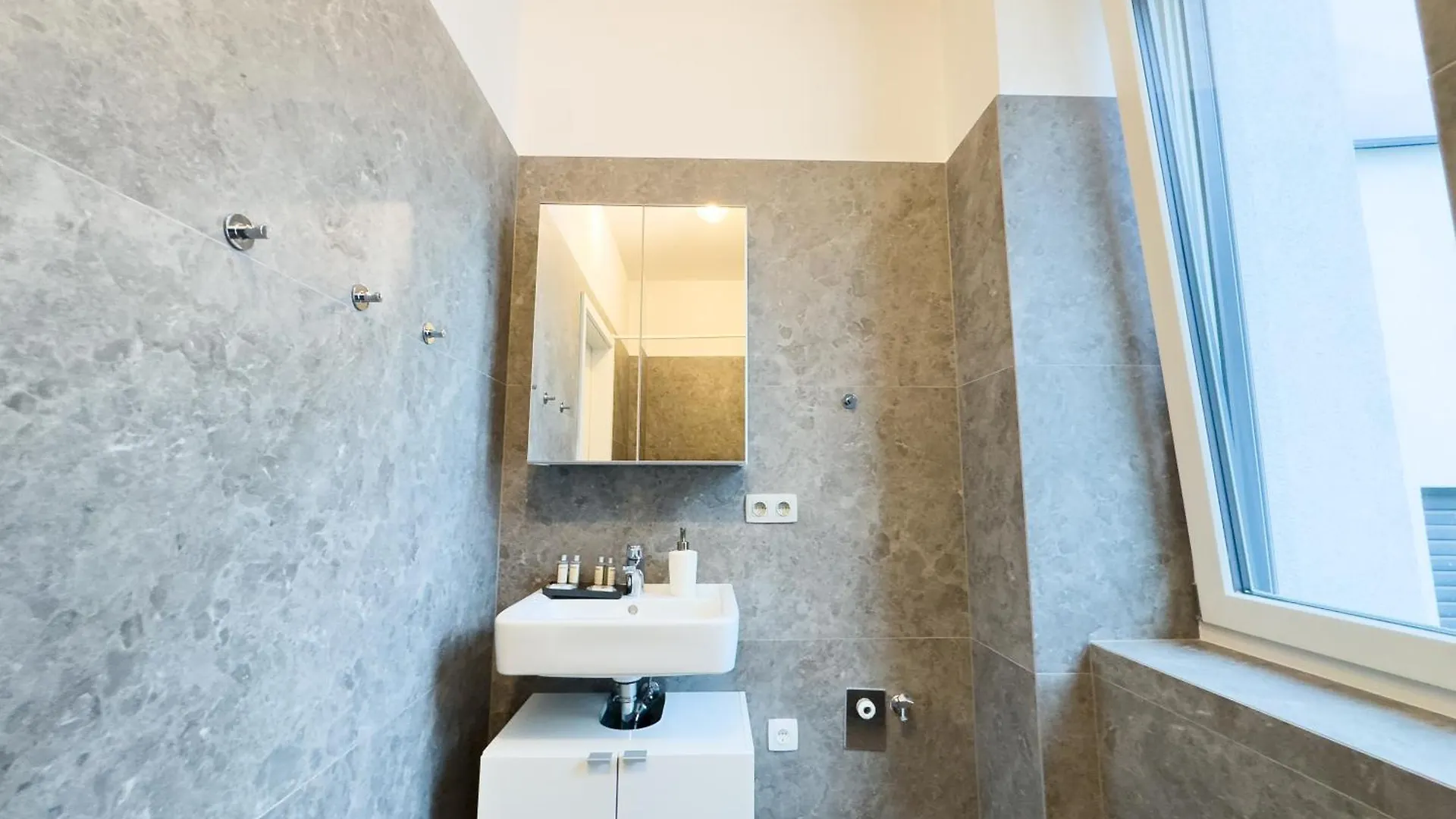 Aparthotel Vienna Hills Living 0*,